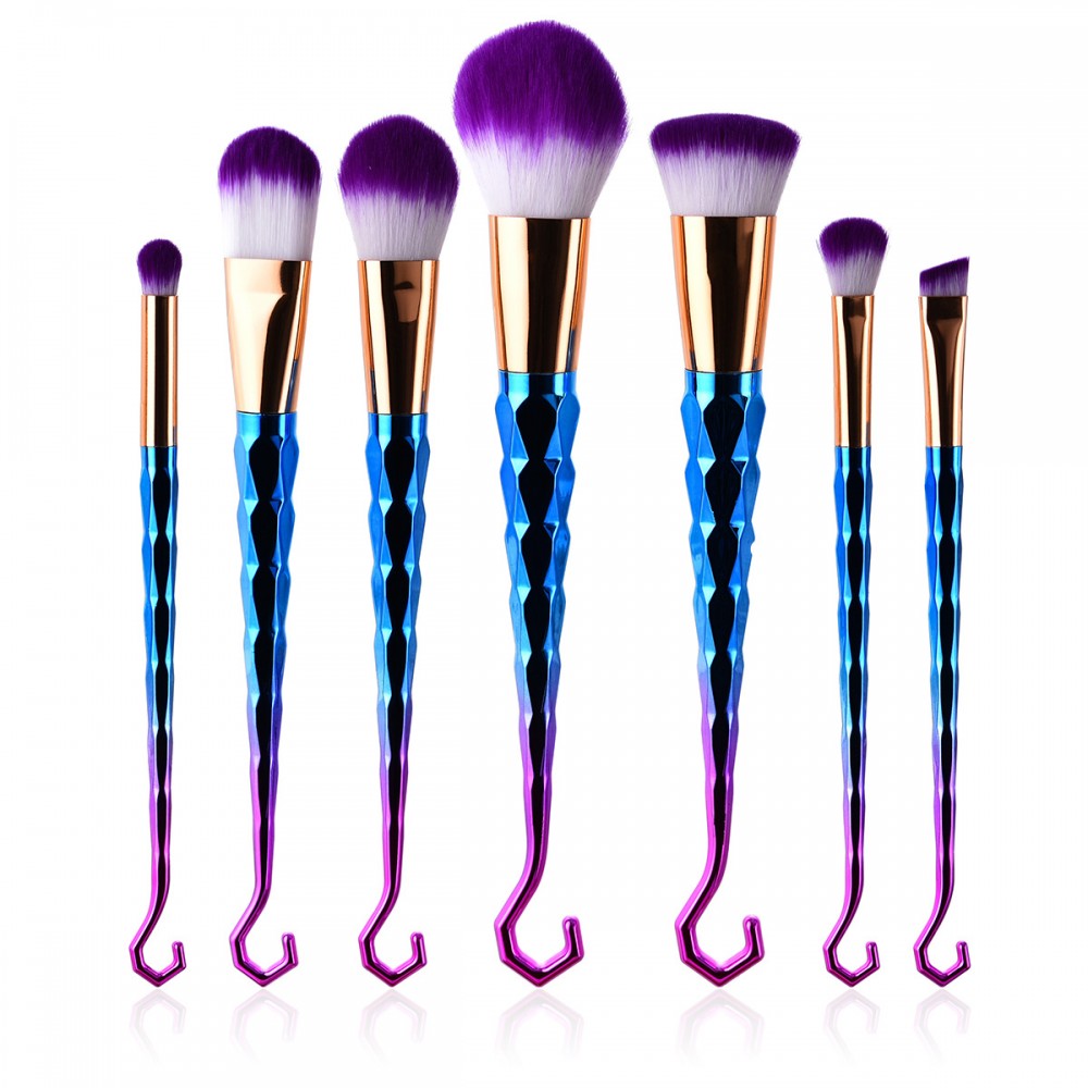 Gradient 7 piece makeup brush set