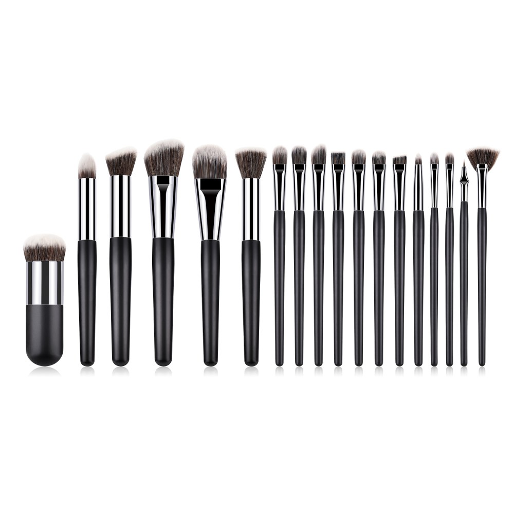 Professional 18 piece black/silver cosmetic brushe