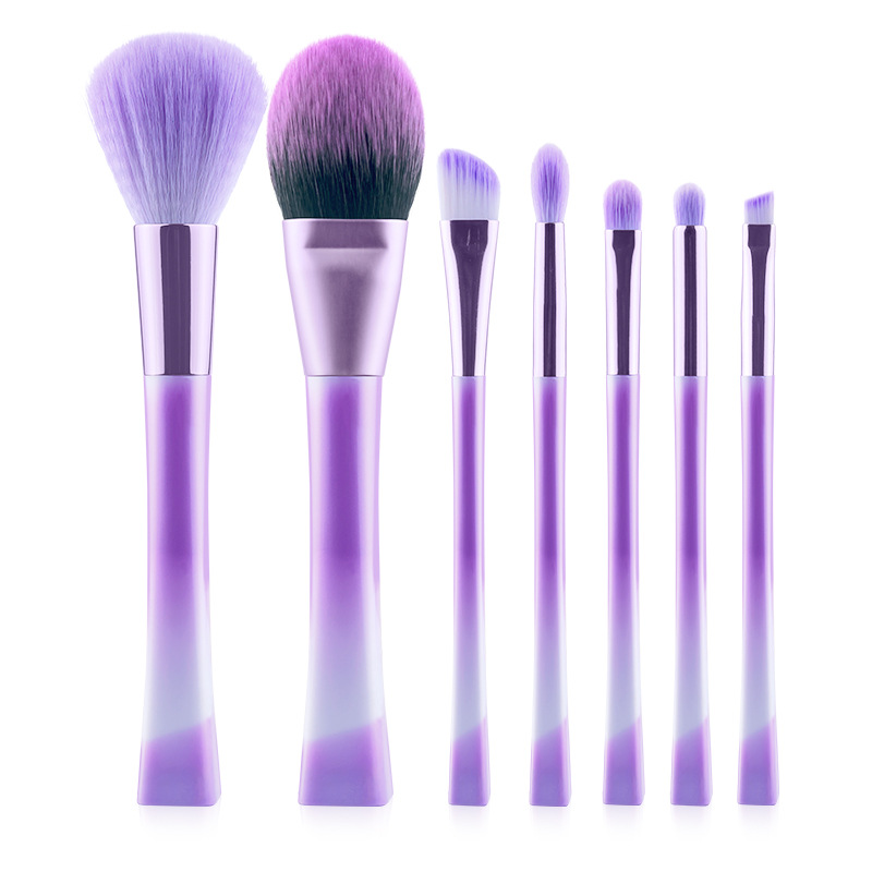 Custom cosmetic brushes set