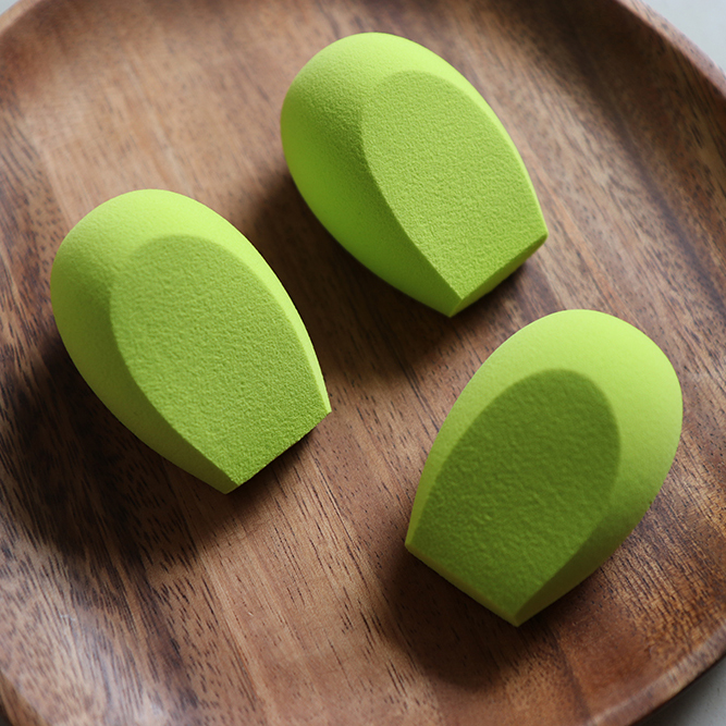 Custom your own color blending sponge