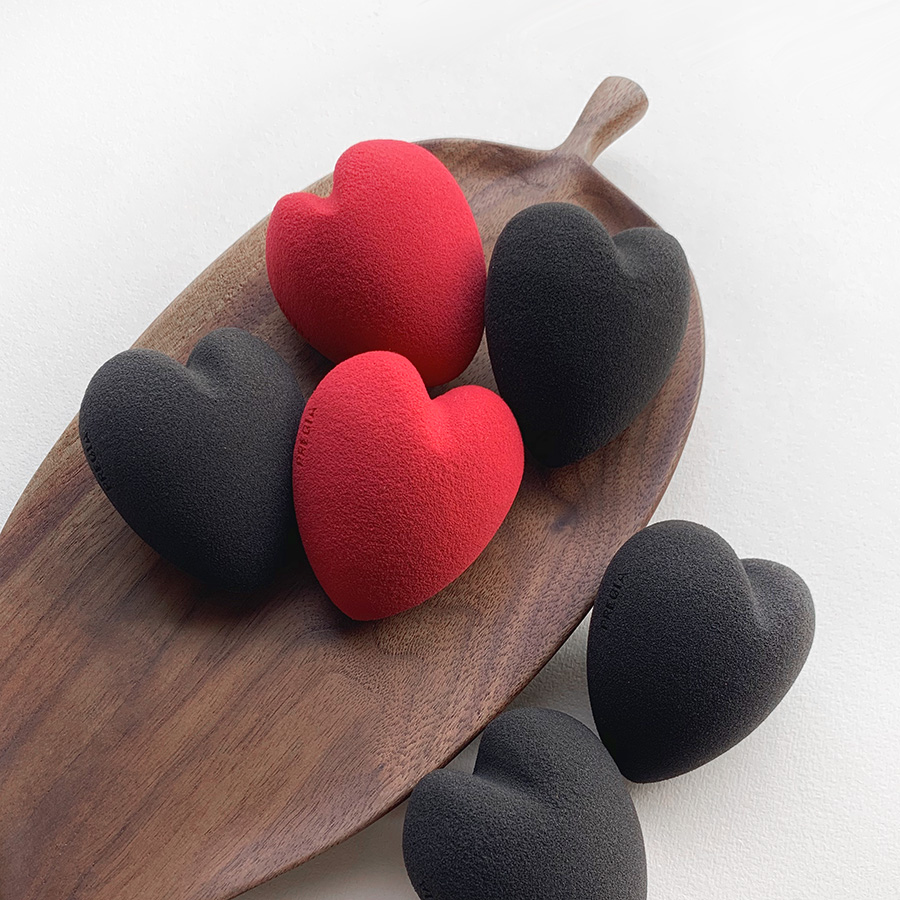 Heart-shape Latex-free makeup sponge wholesale